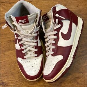 women dunk high team red